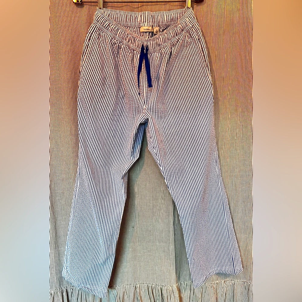 Like new, LL Bean clod hoppers, clam pants?